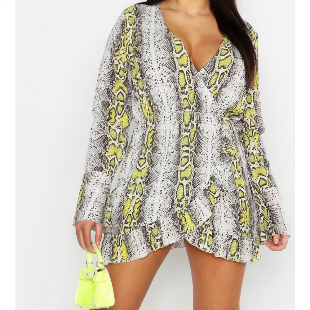 Dress snake skin